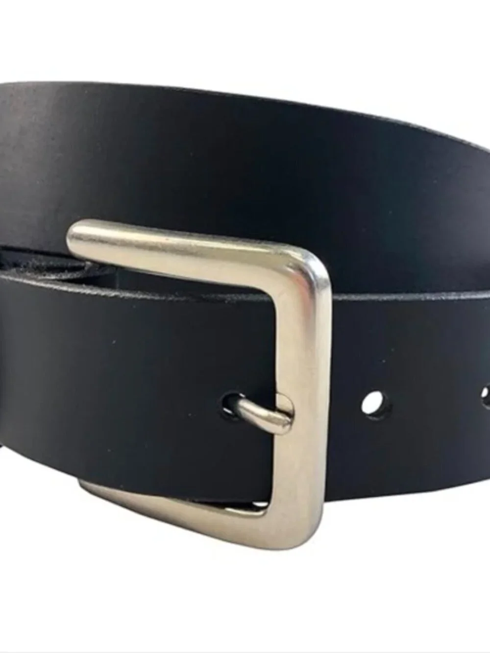 Black leather belt With Nickel Buckle Made In Canada Size 38 New!